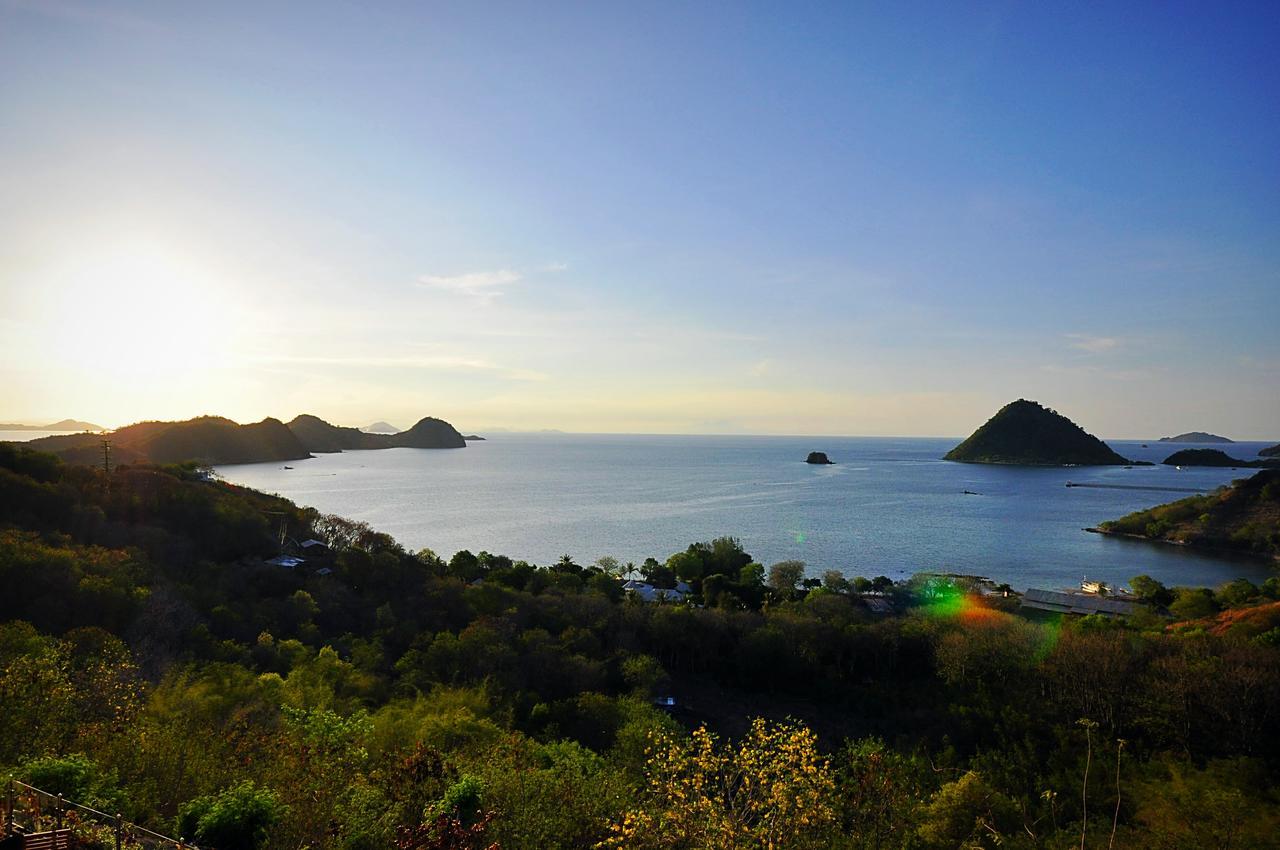 Sunset Hill Hotel Labuan Bajo Exterior foto